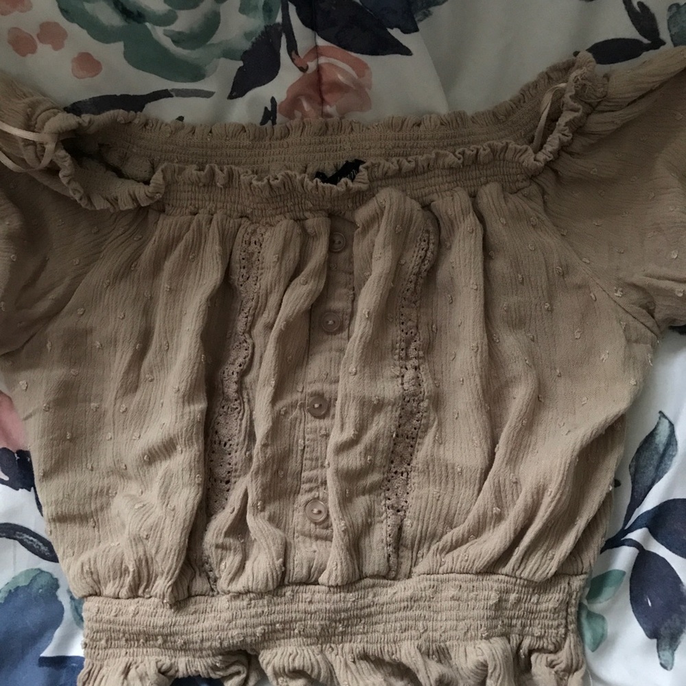 Ambiance apparel tan shirt